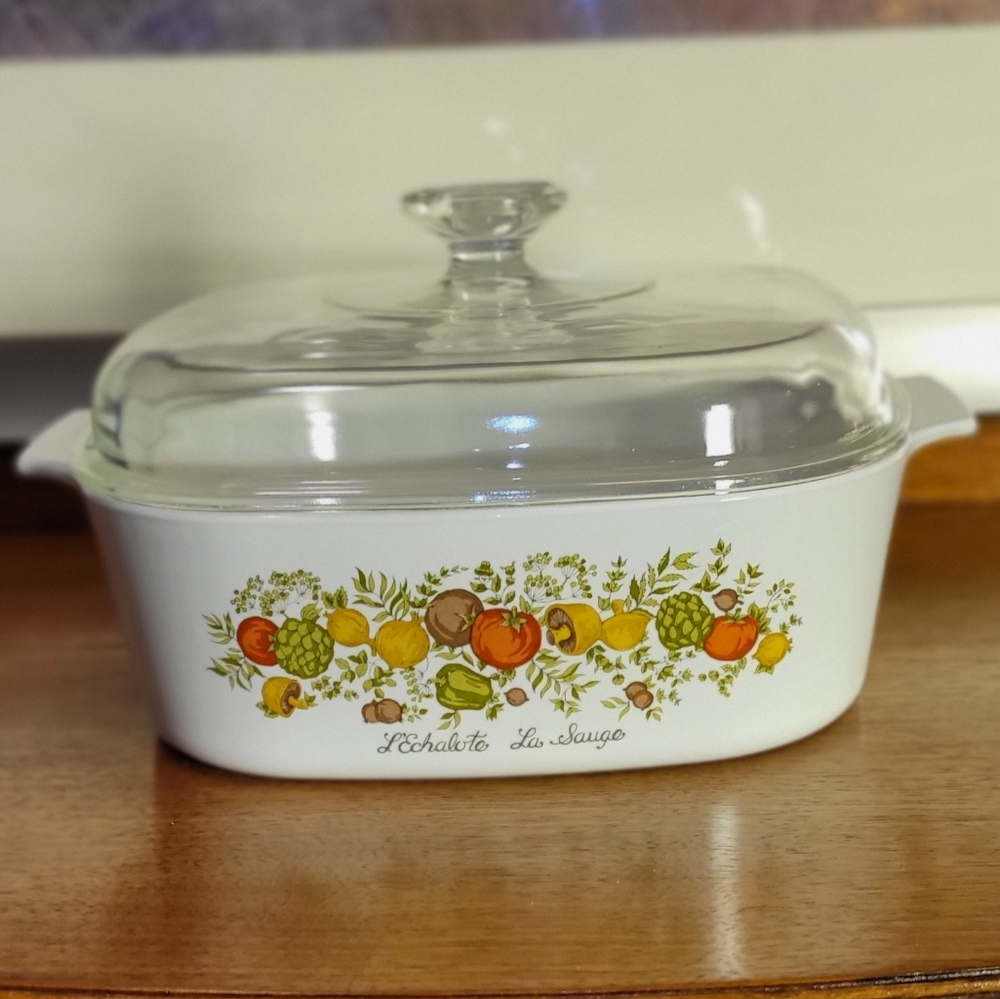 4 Quart Marjolaine Corning Ware Casserole Dish.